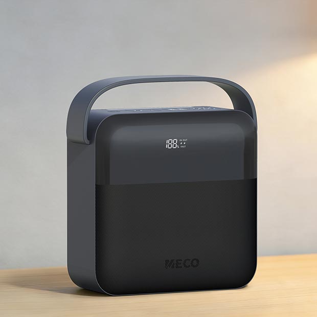 300Wh-Solar-PowerBank-(1)